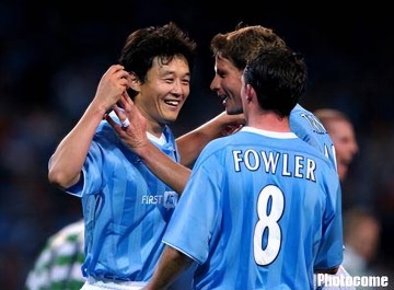 22年前今天孙继海创造历史，欧洲联盟杯破门！曼城5-0威尔士亚军（2003年8月14日）