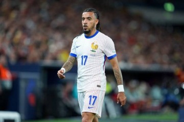 古斯托：我更专注于在切尔西的表现，保持状态才能再次入选法国队