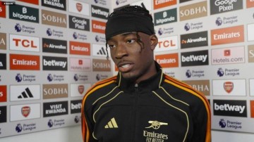 马杜埃凯：总有人是第一次来看球，所以我只想着为球迷带来快乐