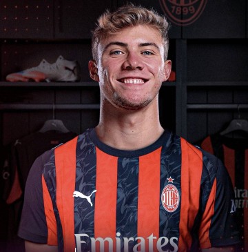 霍伊伦德已同意转会，曼联接近与米兰达成协议！只差买断金额需谈判