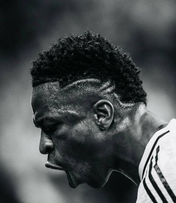 维尼修斯24球11助攻背后的真相，安切洛蒂忍了一年终于爆发