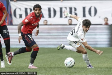 奥萨苏纳压哨引援！速度悍将加盟，西甲迎来全新风暴