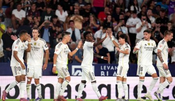 姆巴佩领衔，皇马全胜超越C罗，高居西甲榜首+甩开巴萨