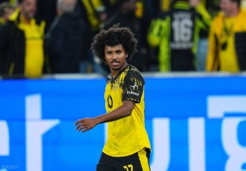 1-0，23岁德国新星飙无敌世界波，多特蒙德3连胜，逼近德甲榜首