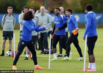 特里：终极梦想是执教切尔西 但不知是否能得到机会