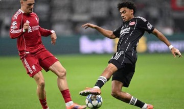 维尔茨15次丢球，却5-1狂胜？利物浦的欧冠之夜到底正常吗？