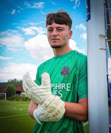 曼联官宣再出租一小妖！曼联谢绝报价哲凯赖什邀请，不替葡体抬价